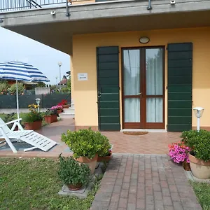 Casa vacanze Il Glicine Sul Garda, Monzambano